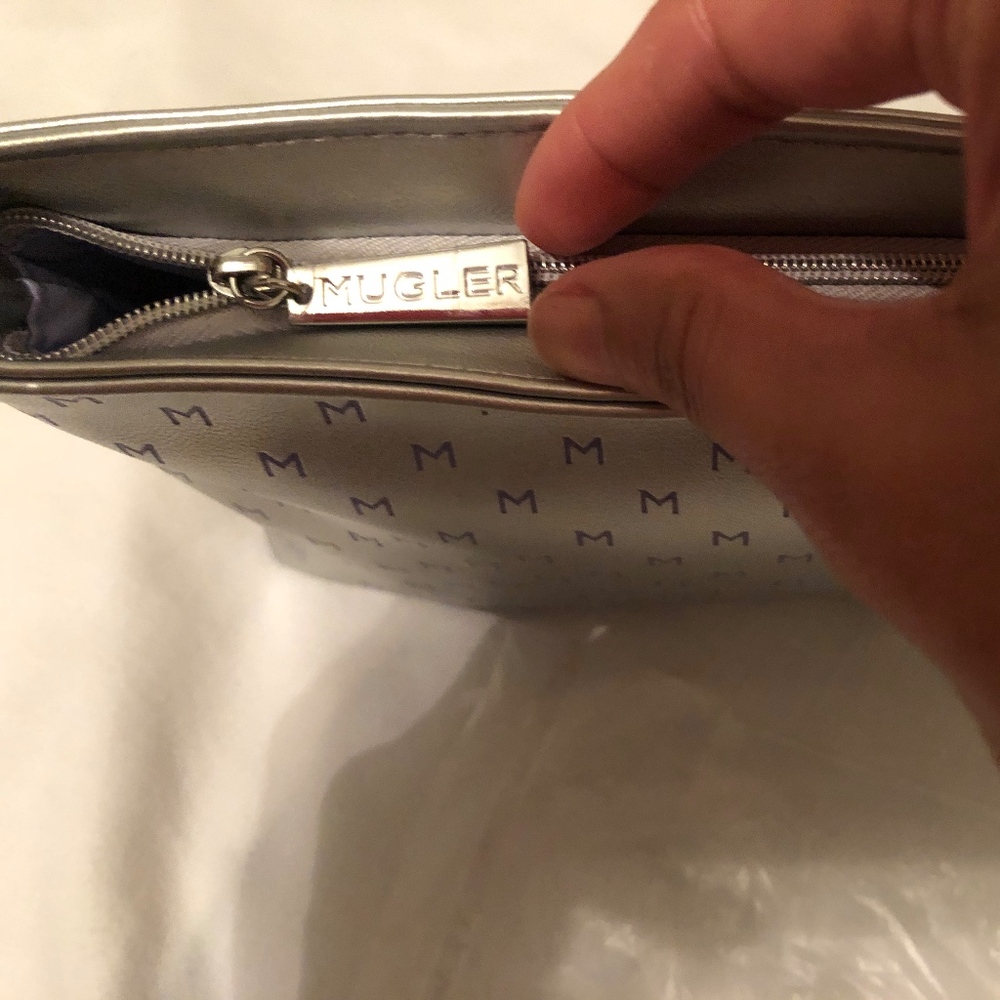 Mugler make up pouch